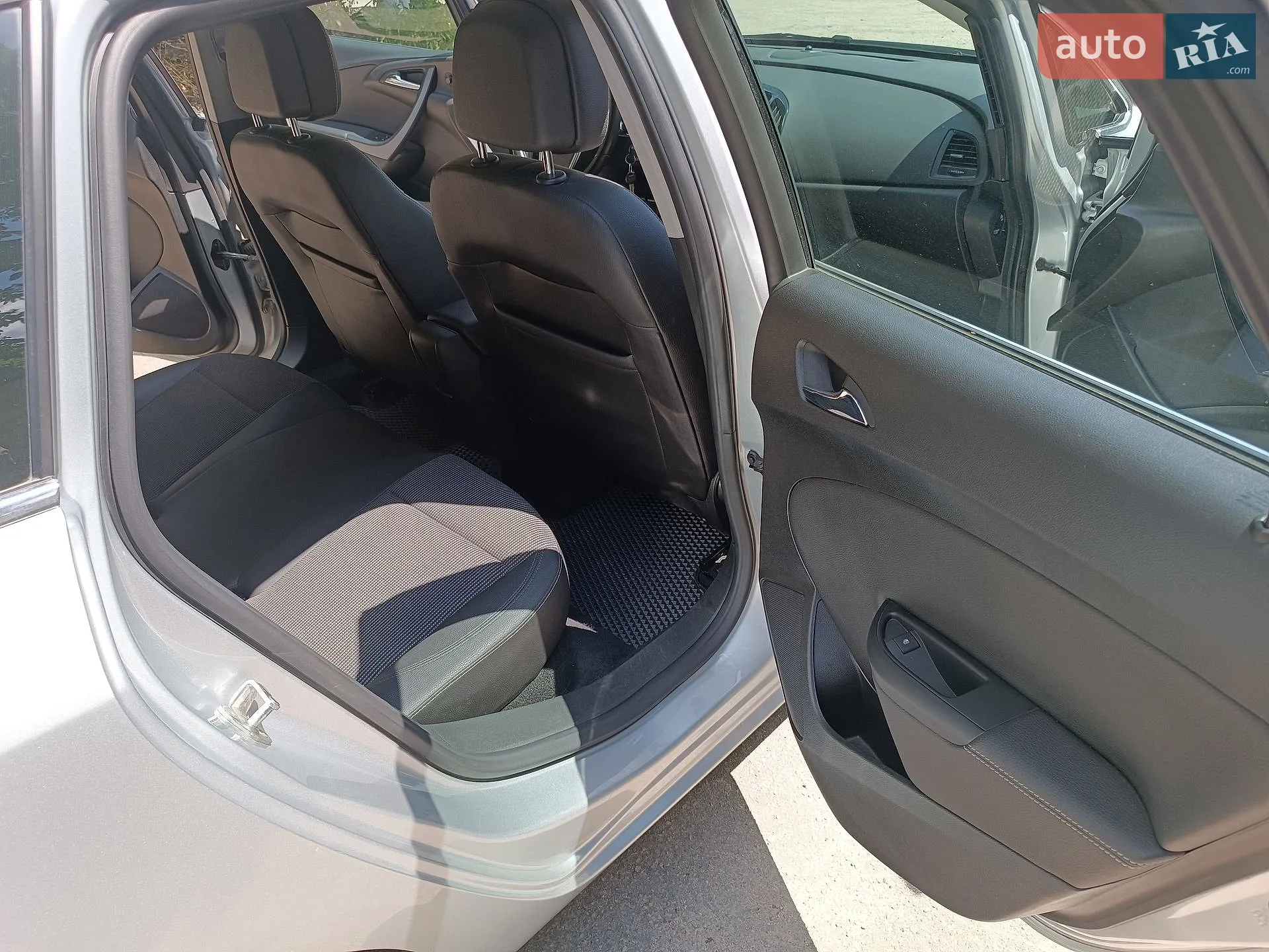 2015 Opel Astra - мініатюра 13