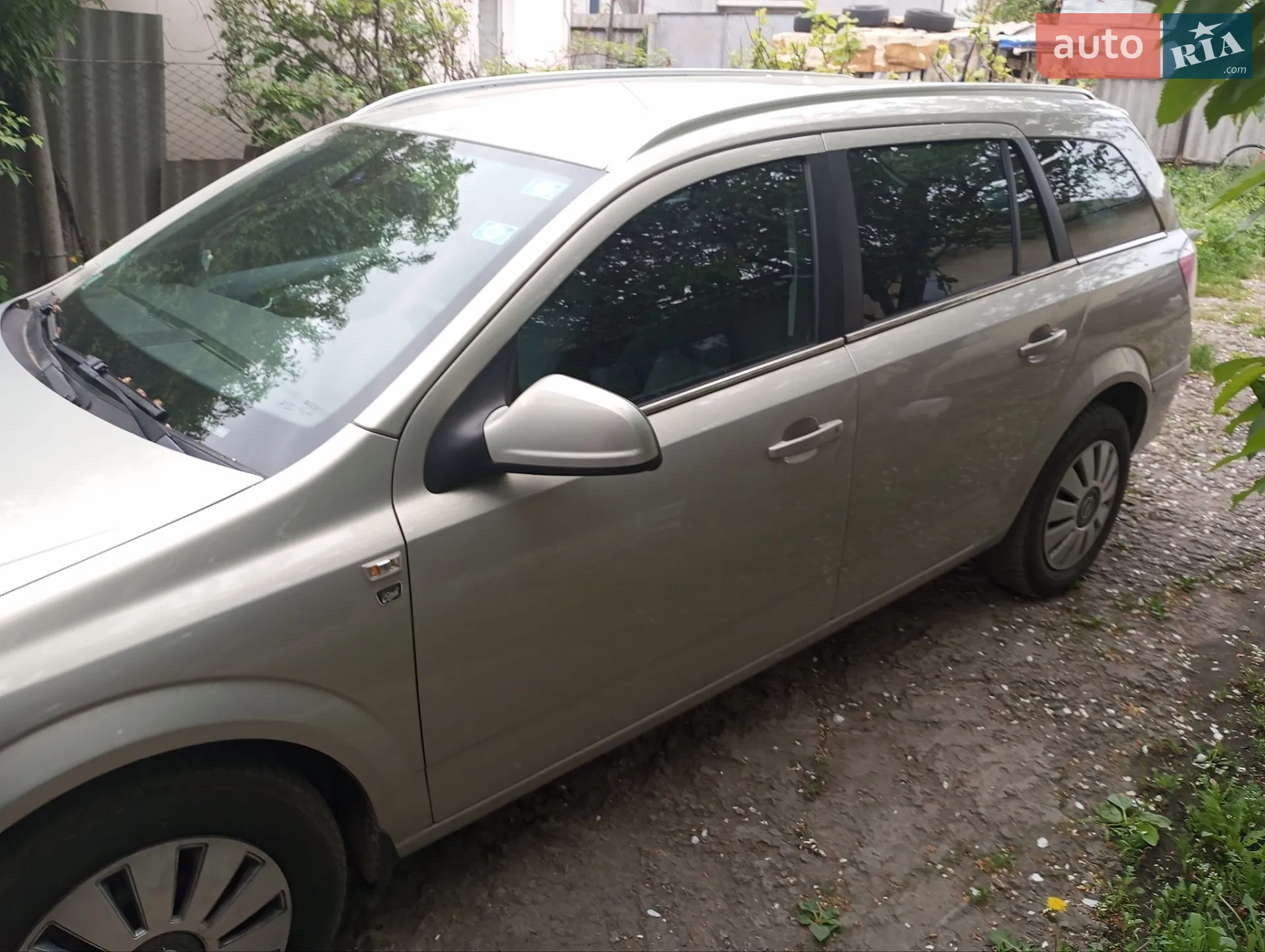 2010 Opel Astra - мініатюра 2