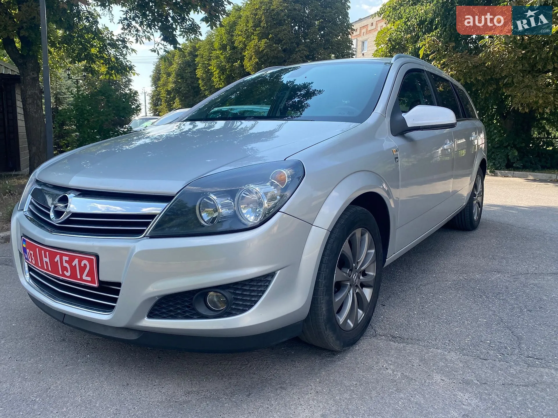 2010 Opel Astra - фото 1