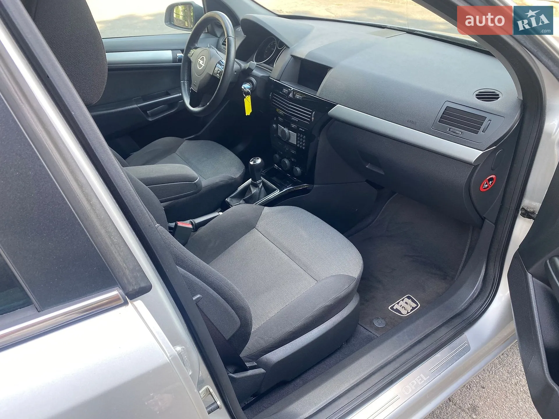 2010 Opel Astra - мініатюра 27