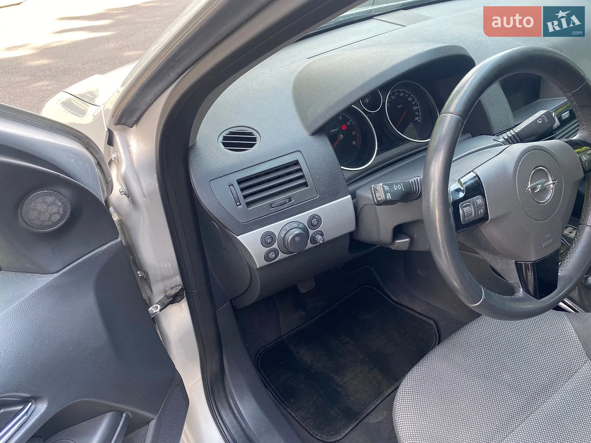 2010 Opel Astra - мініатюра 33