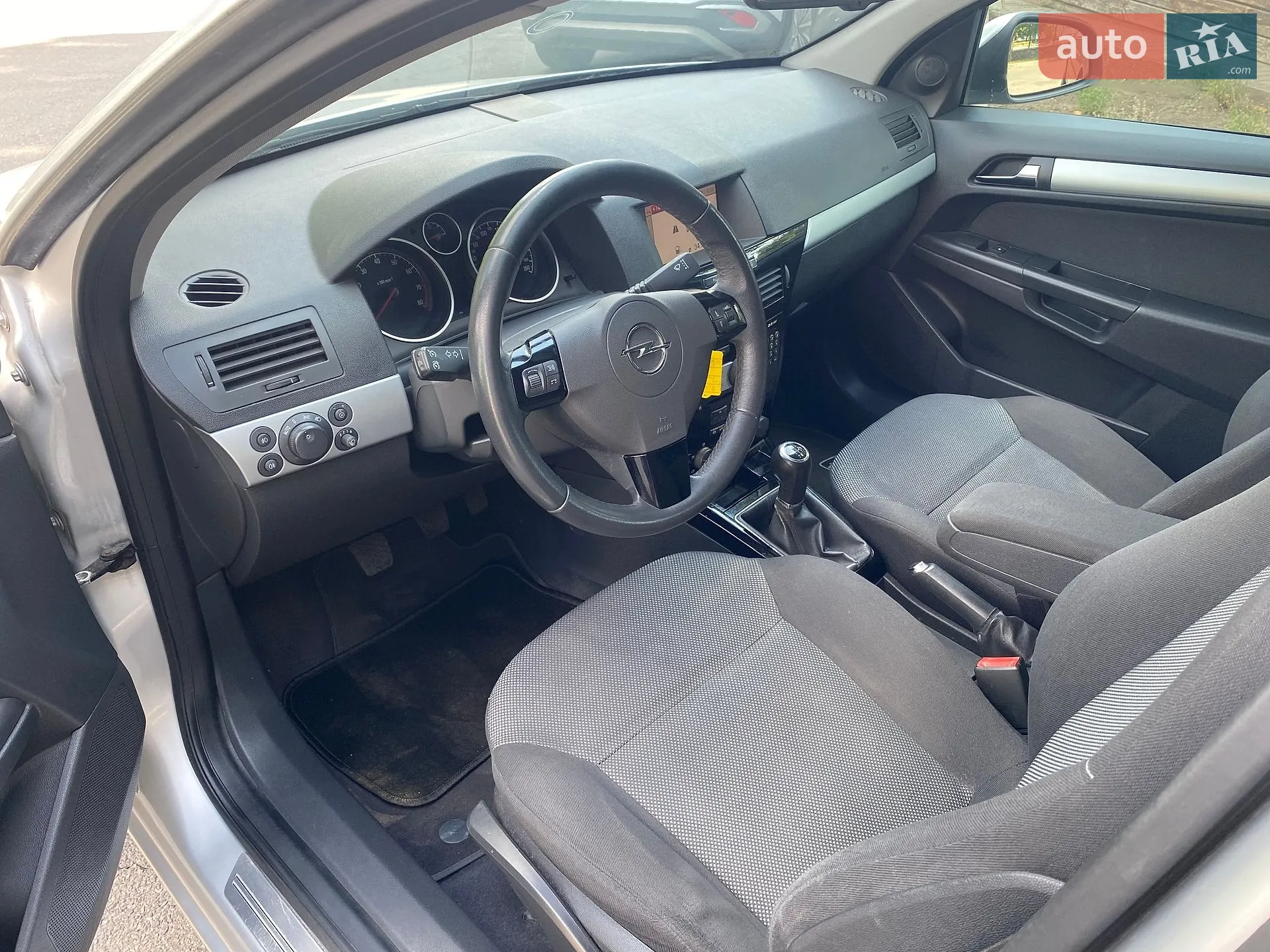2010 Opel Astra - мініатюра 45