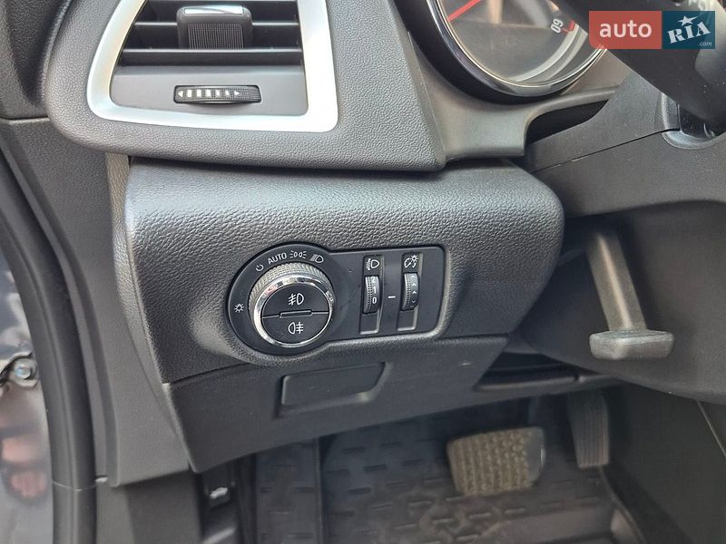 Універсал Opel Astra 2013 в Броварах
