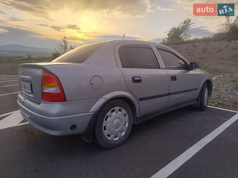 Opel Astra