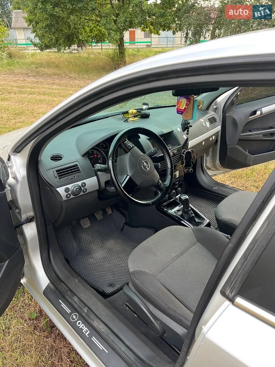 2010 Opel Astra - мініатюра 9