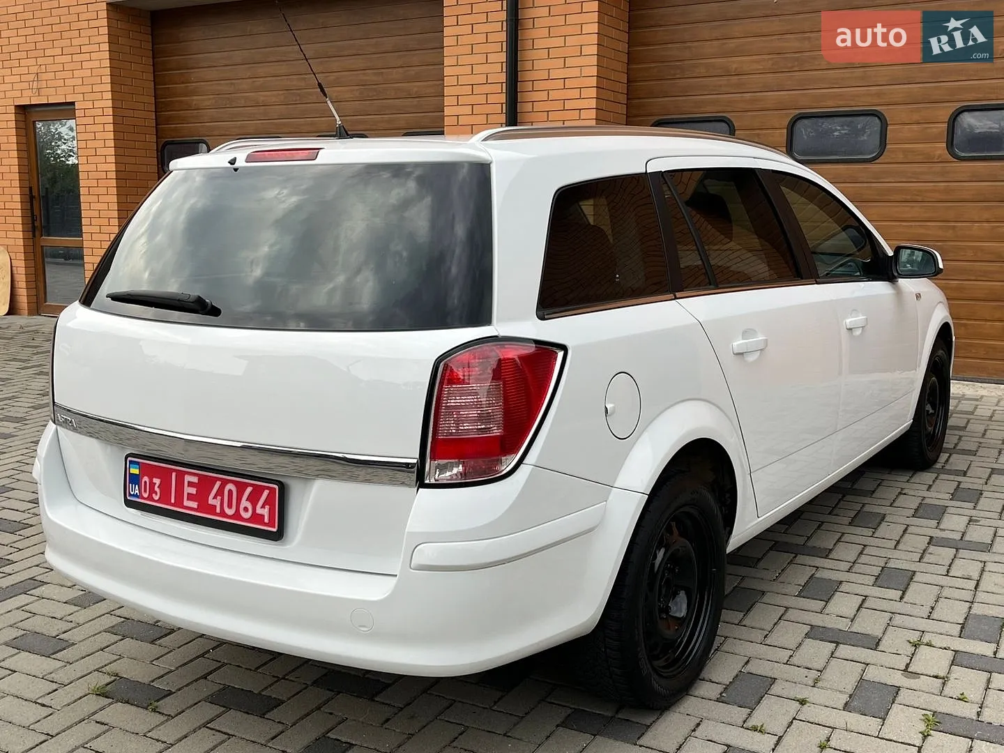 2010 Opel Astra - мініатюра 10
