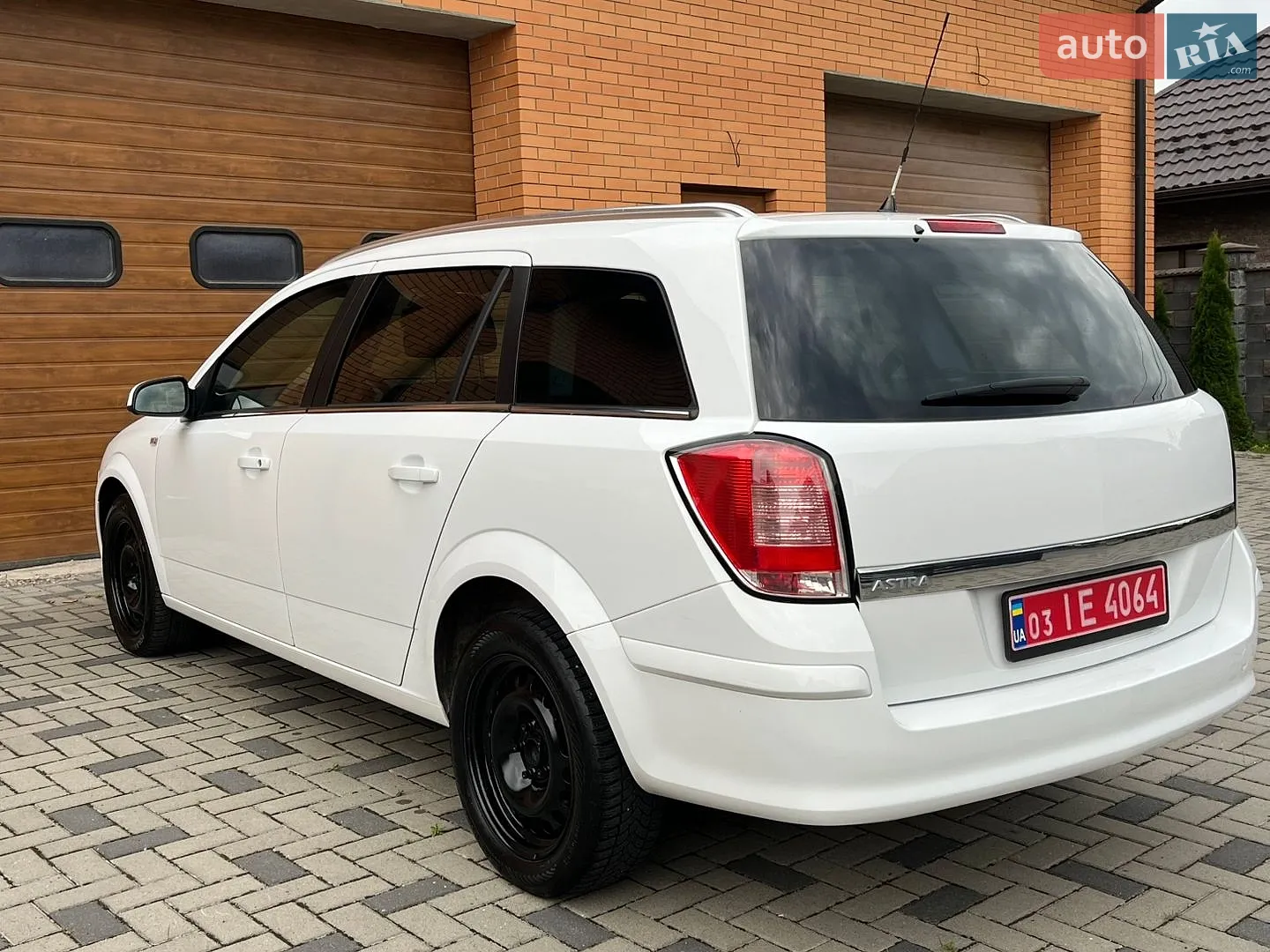 2010 Opel Astra - мініатюра 12