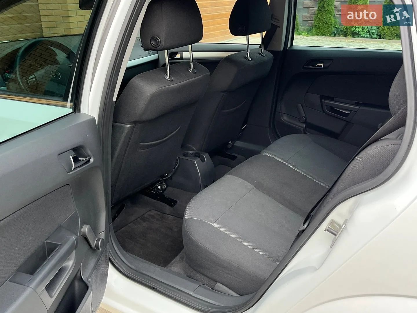 2010 Opel Astra - мініатюра 29