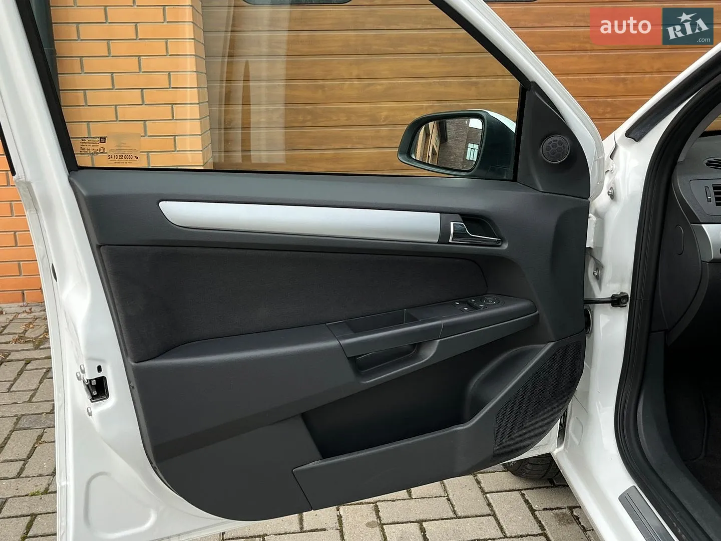 2010 Opel Astra - мініатюра 24