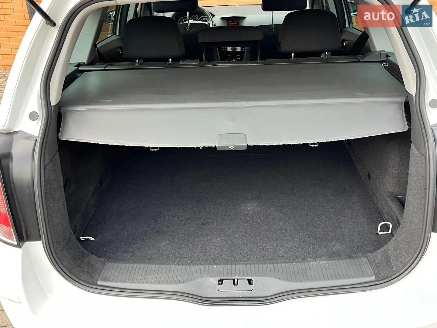 2010 Opel Astra - мініатюра 31