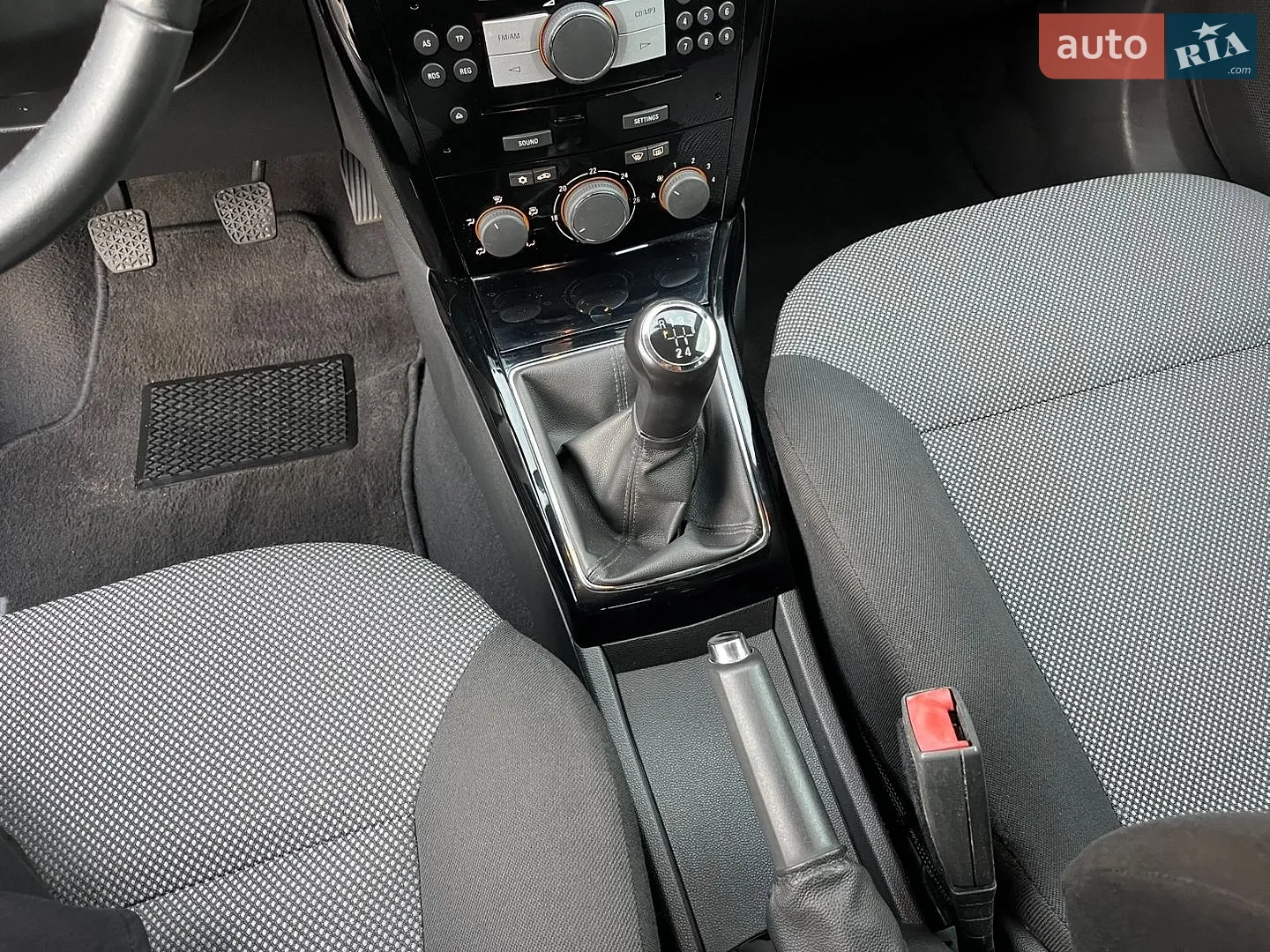 2010 Opel Astra - мініатюра 47