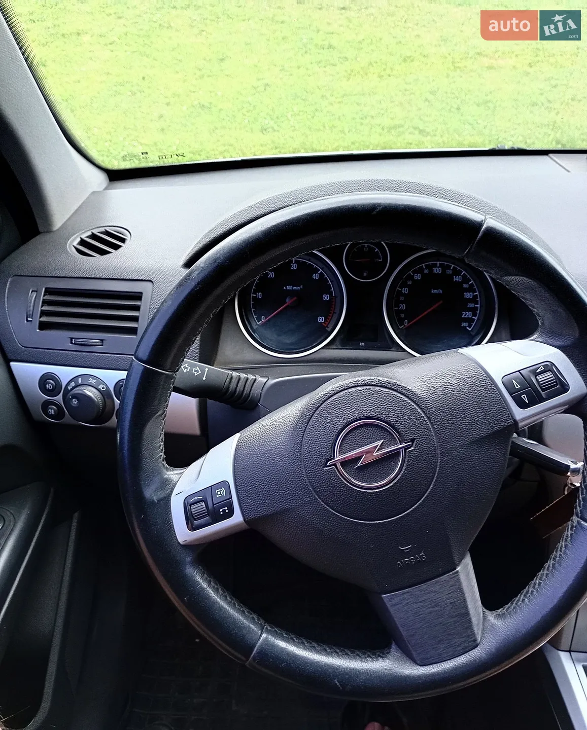 2010 Opel Astra - мініатюра 7