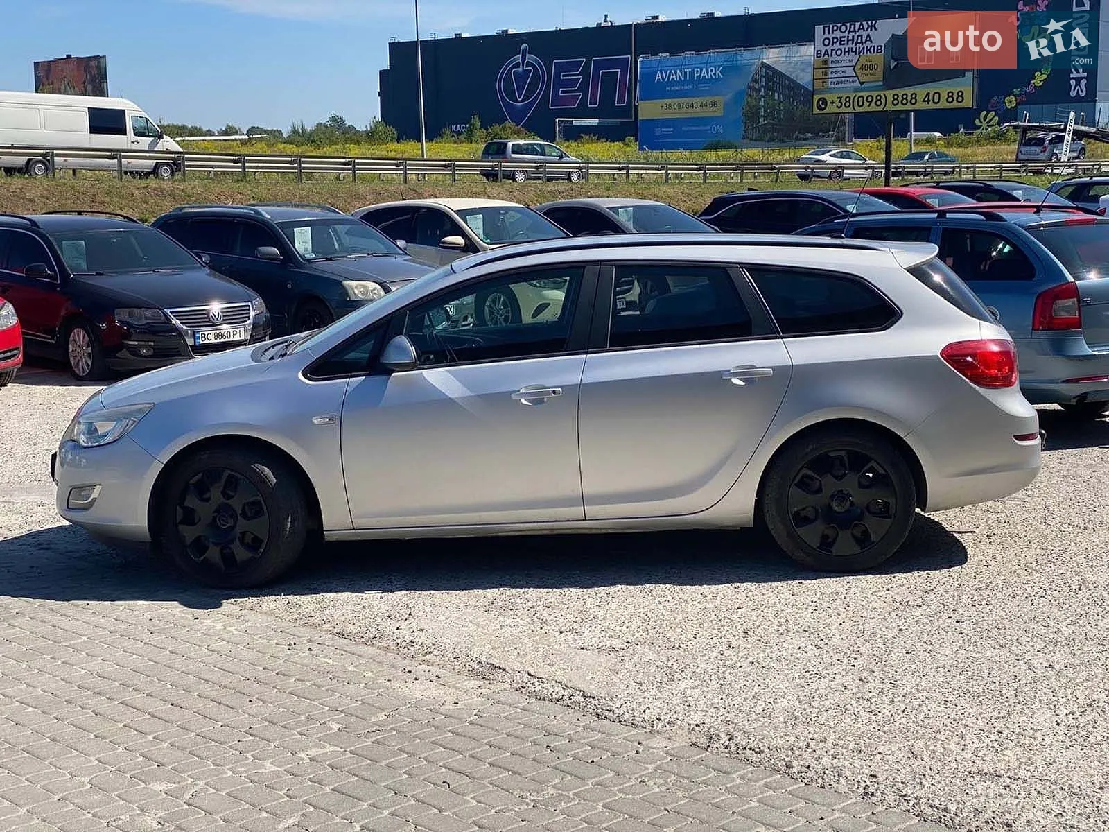 2011 Opel Astra - мініатюра 8