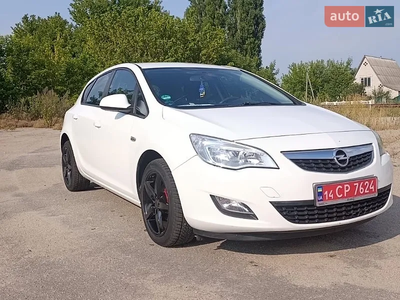 Opel Astra 2010