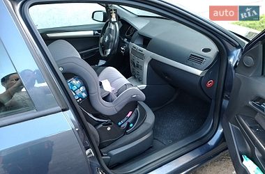 Универсал Opel Astra 2008 в Стрые