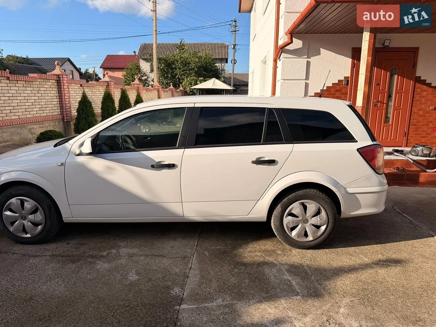 2010 Opel Astra - мініатюра 11