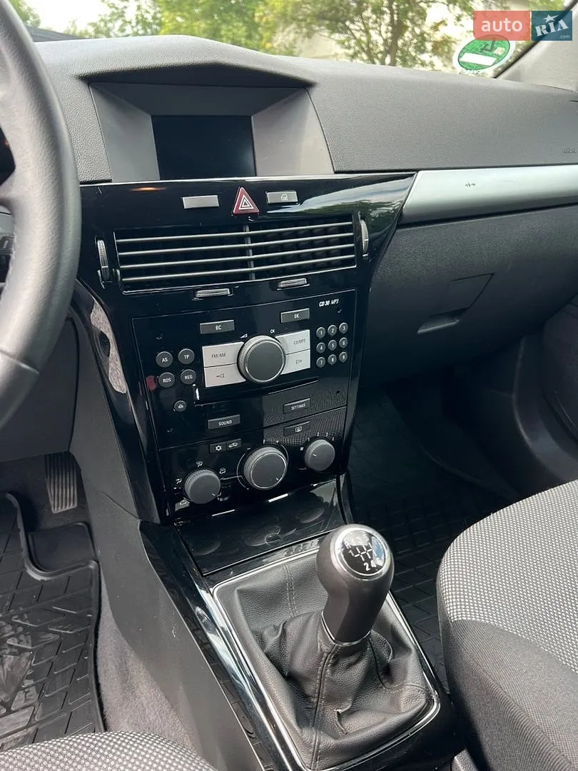 2010 Opel Astra - мініатюра 17