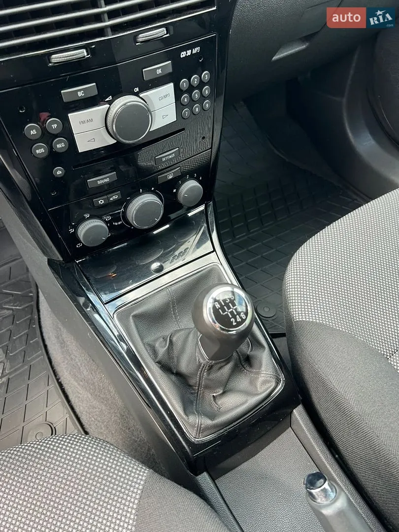 2010 Opel Astra - мініатюра 18