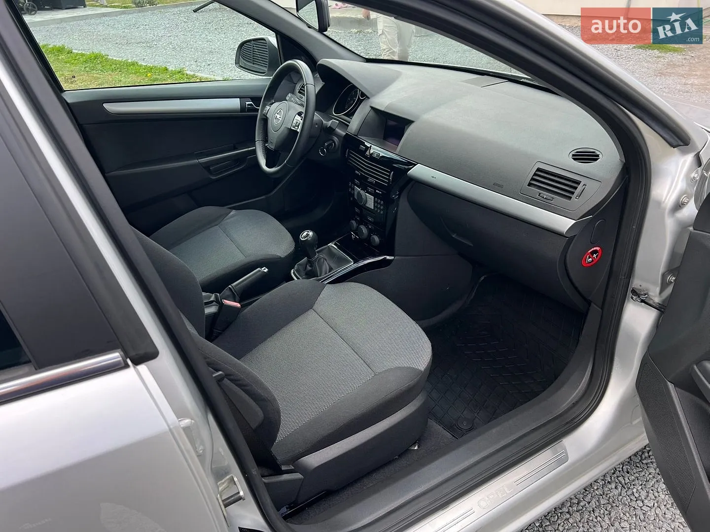 2010 Opel Astra - мініатюра 32