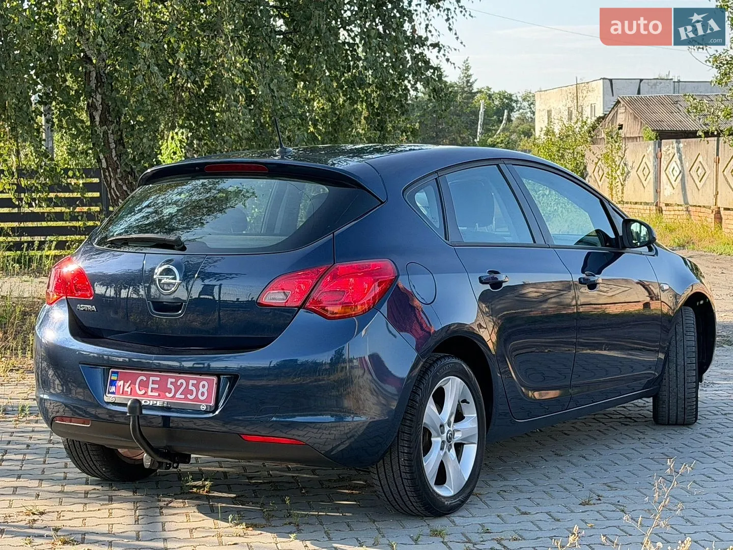 2010 Opel Astra - мініатюра 16