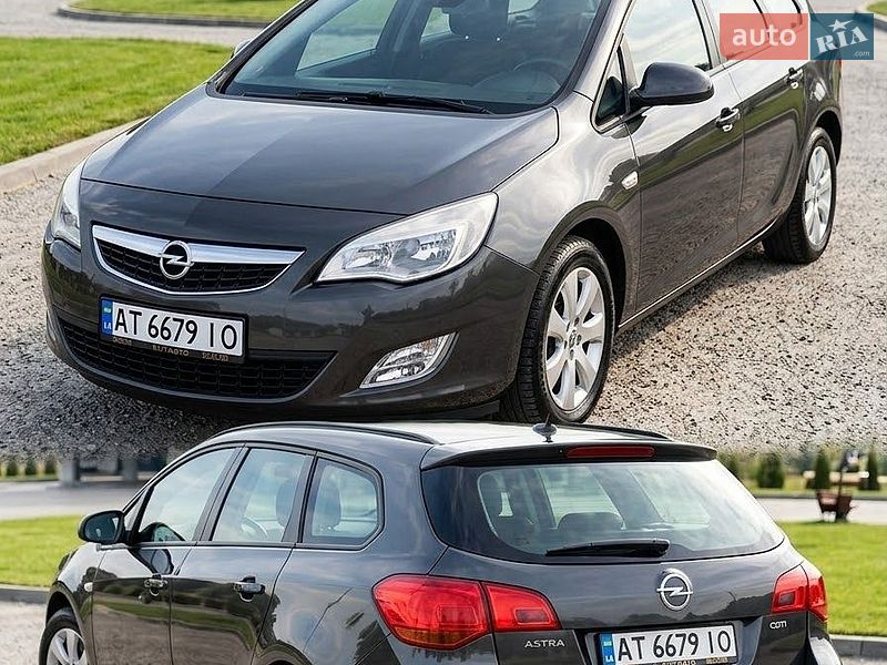 Opel Astra 2011