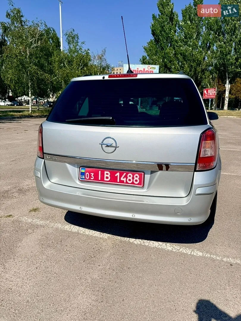 2010 Opel Astra - мініатюра 7