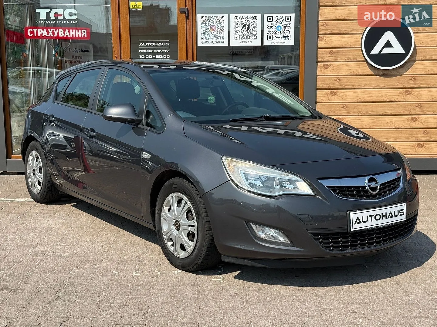 2012 Opel Astra - фото 1