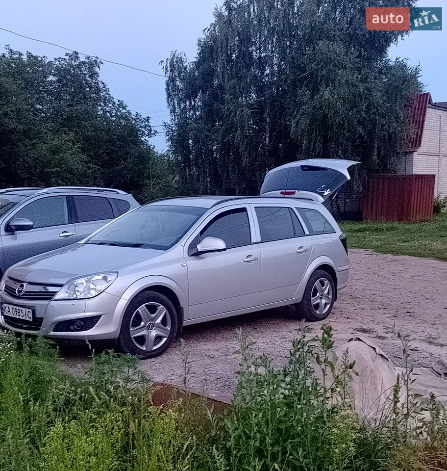 2011 Opel Astra - мініатюра 18