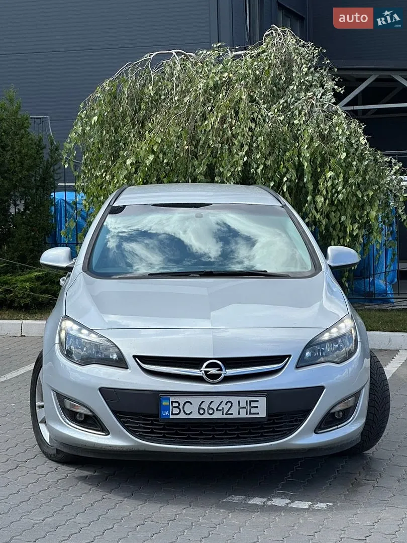 2013 Opel Astra - фото 1