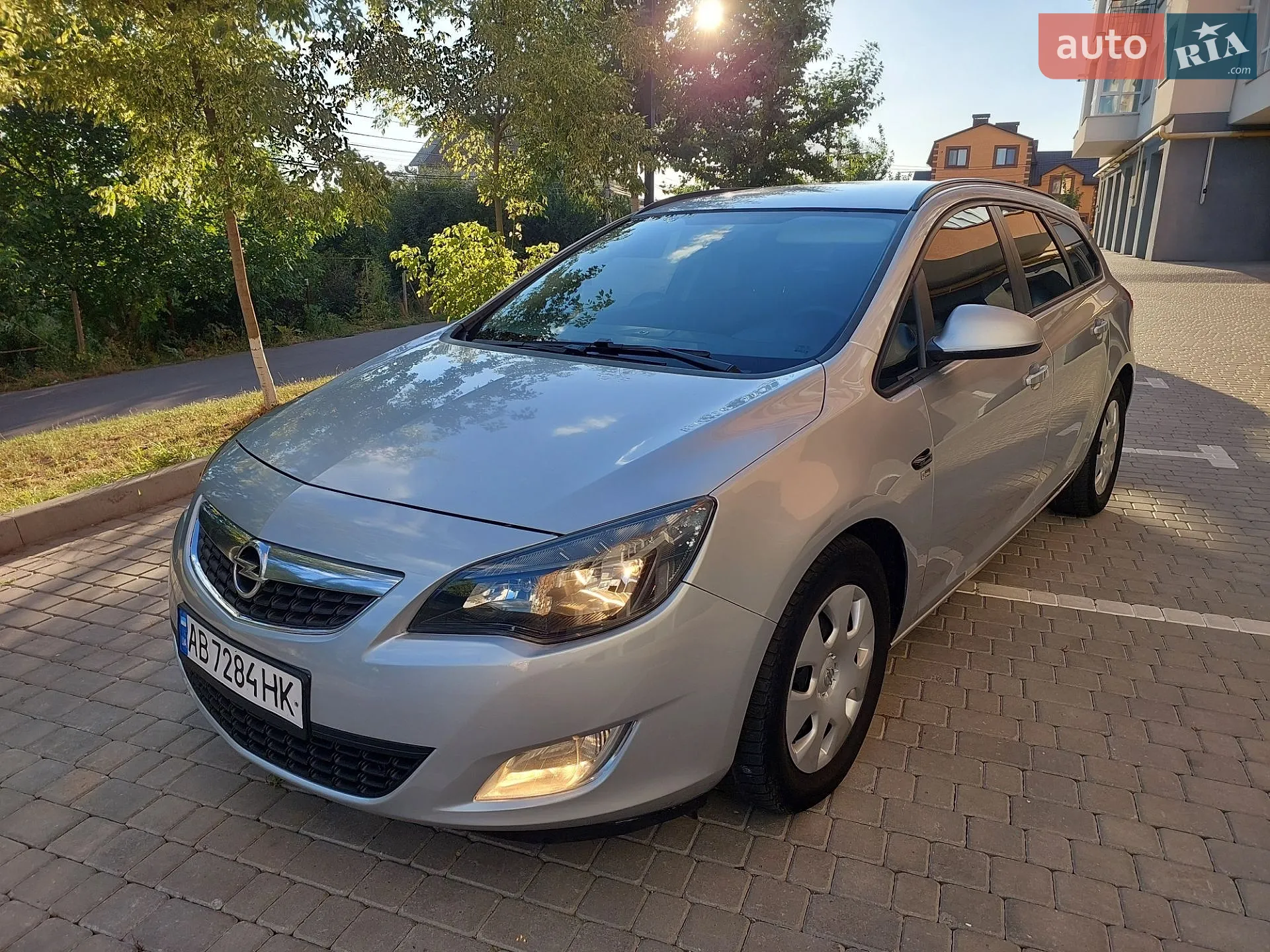 2012 Opel Astra - фото 1