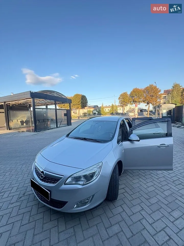 2011 Opel Astra - мініатюра 20