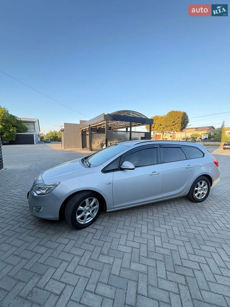 2011 Opel Astra - мініатюра 14