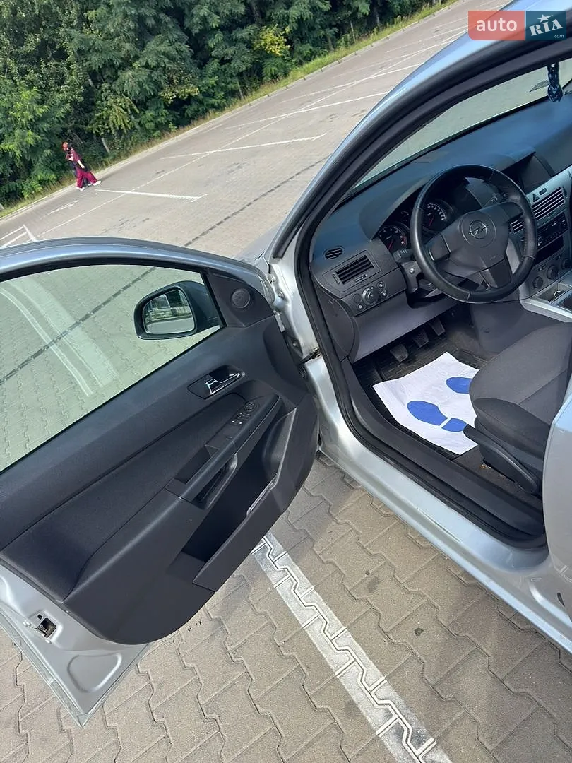 2011 Opel Astra - мініатюра 12