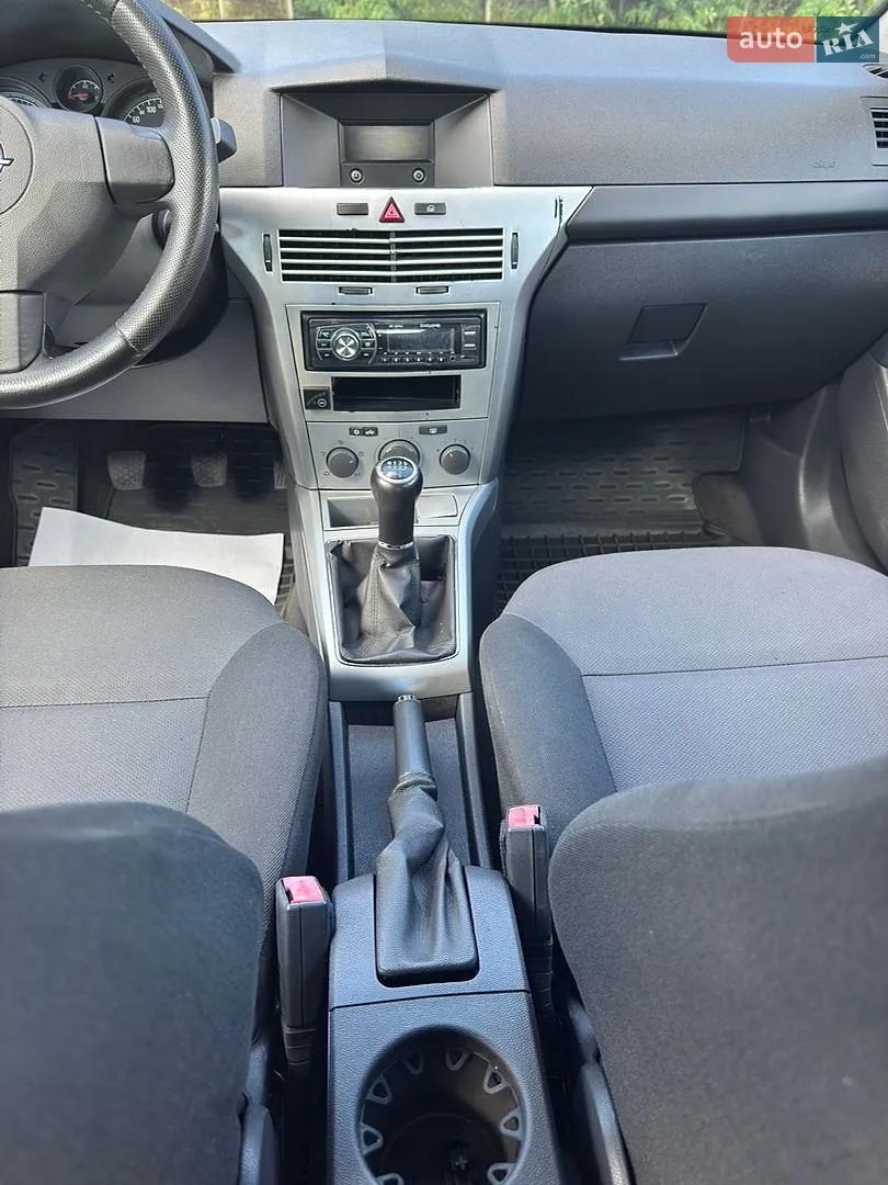 2011 Opel Astra - мініатюра 18