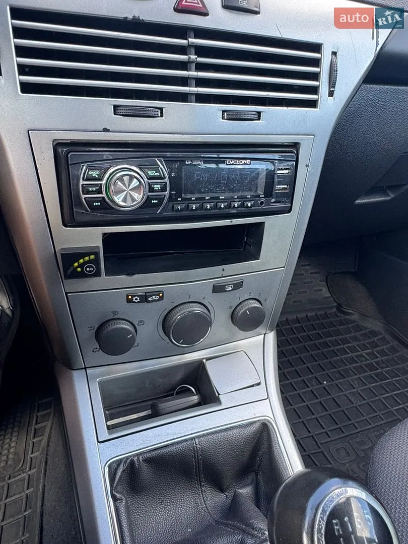 2011 Opel Astra - мініатюра 14
