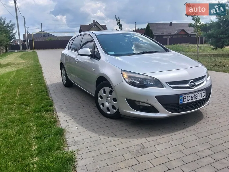 Opel Astra 2015