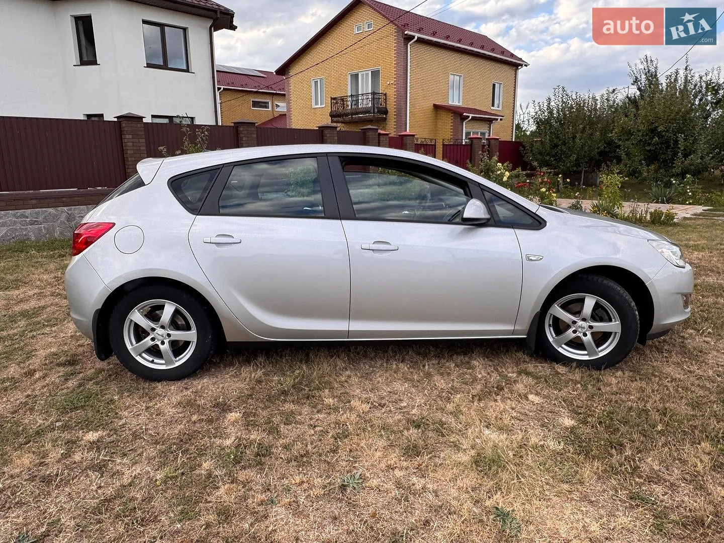 2010 Opel Astra - мініатюра 5