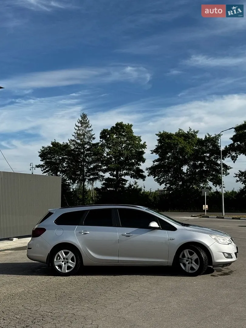 2010 Opel Astra - мініатюра 4