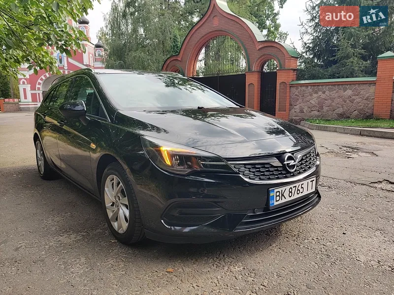Opel Astra 2022