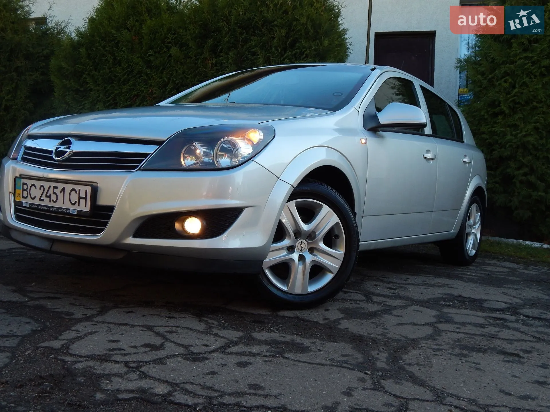 2010 Opel Astra - мініатюра 14