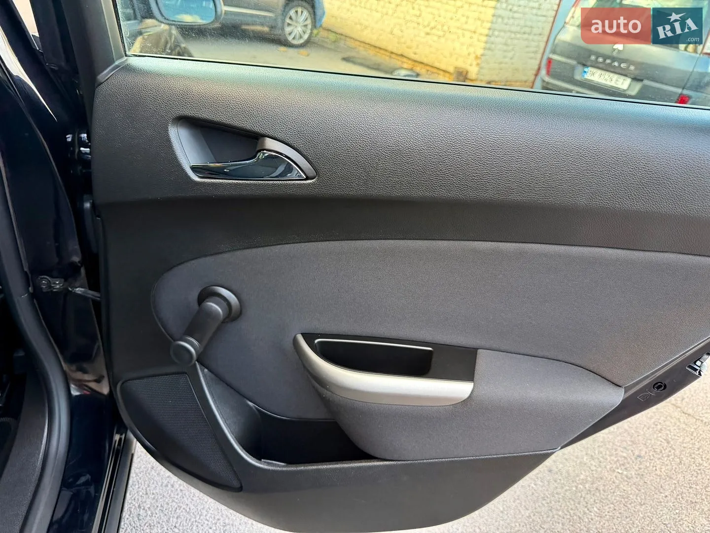 2010 Opel Astra - мініатюра 21