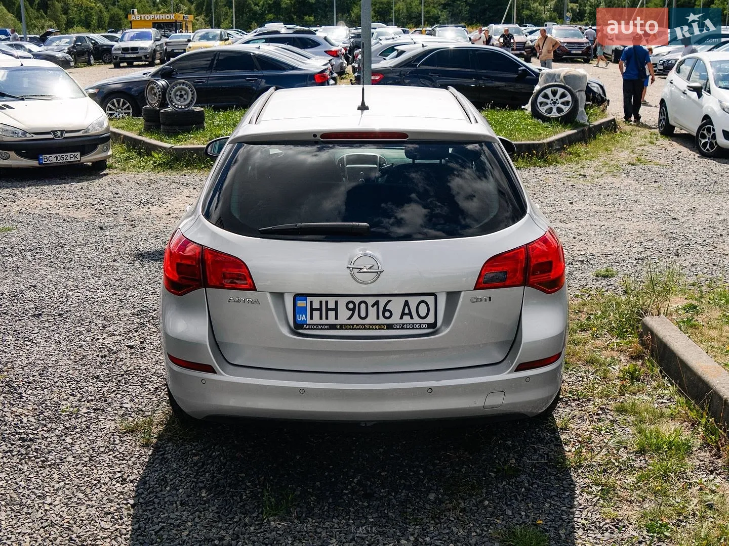 2011 Opel Astra - мініатюра 8
