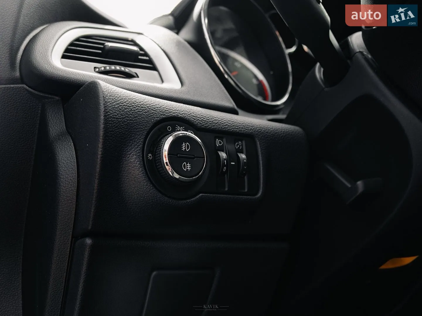 2011 Opel Astra - мініатюра 16