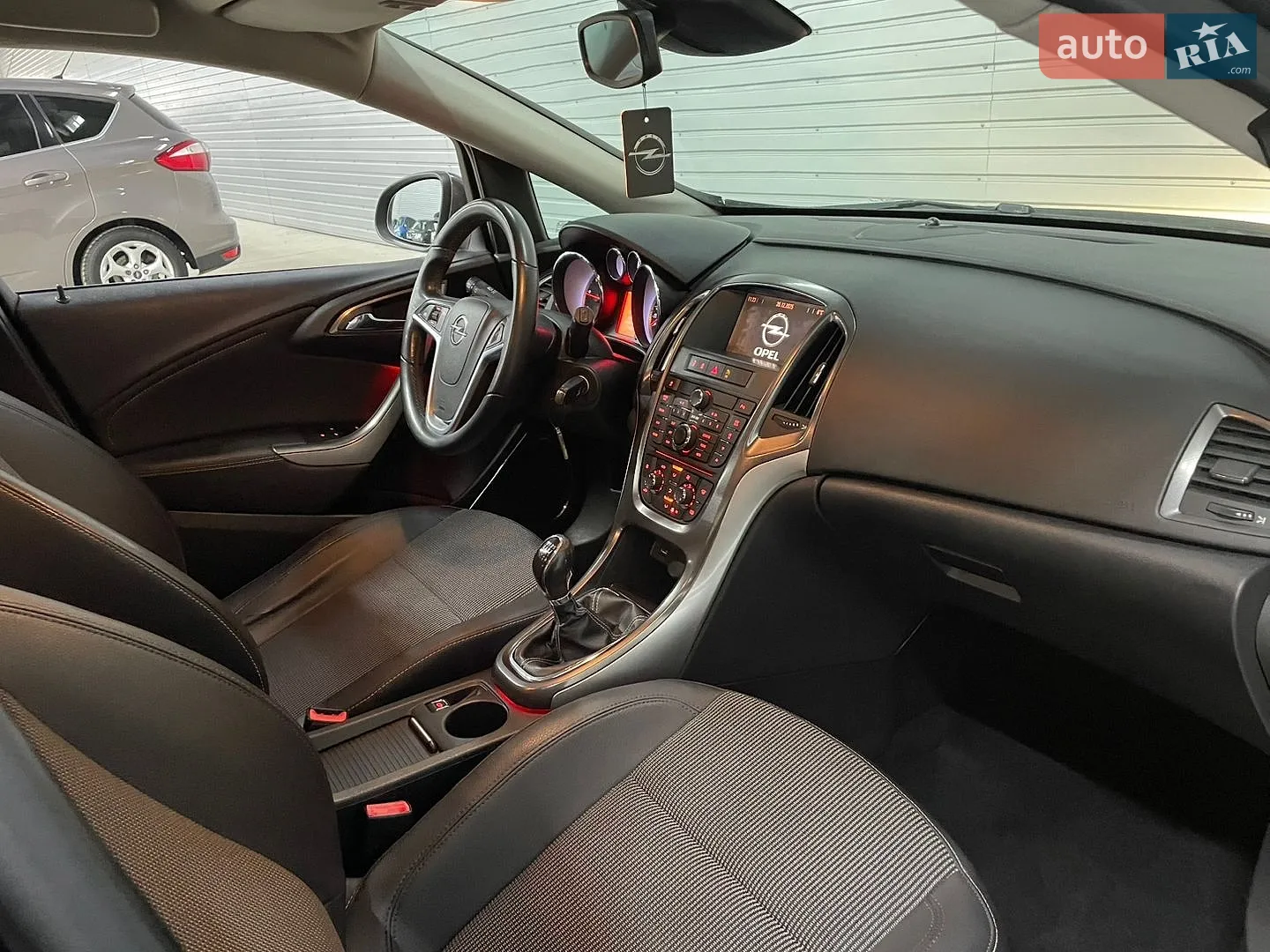 2011 Opel Astra - мініатюра 31