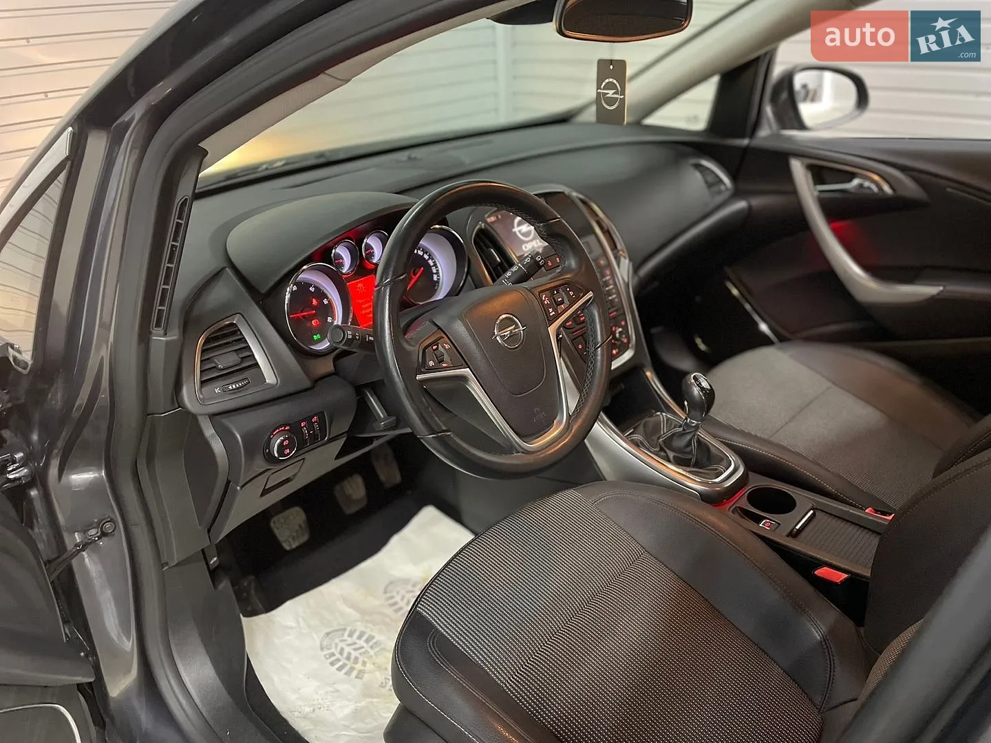 2011 Opel Astra - мініатюра 35