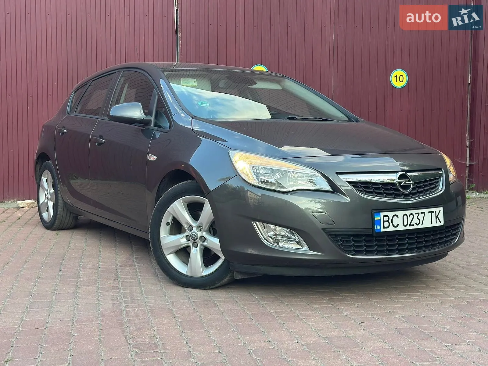 2010 Opel Astra - мініатюра 8
