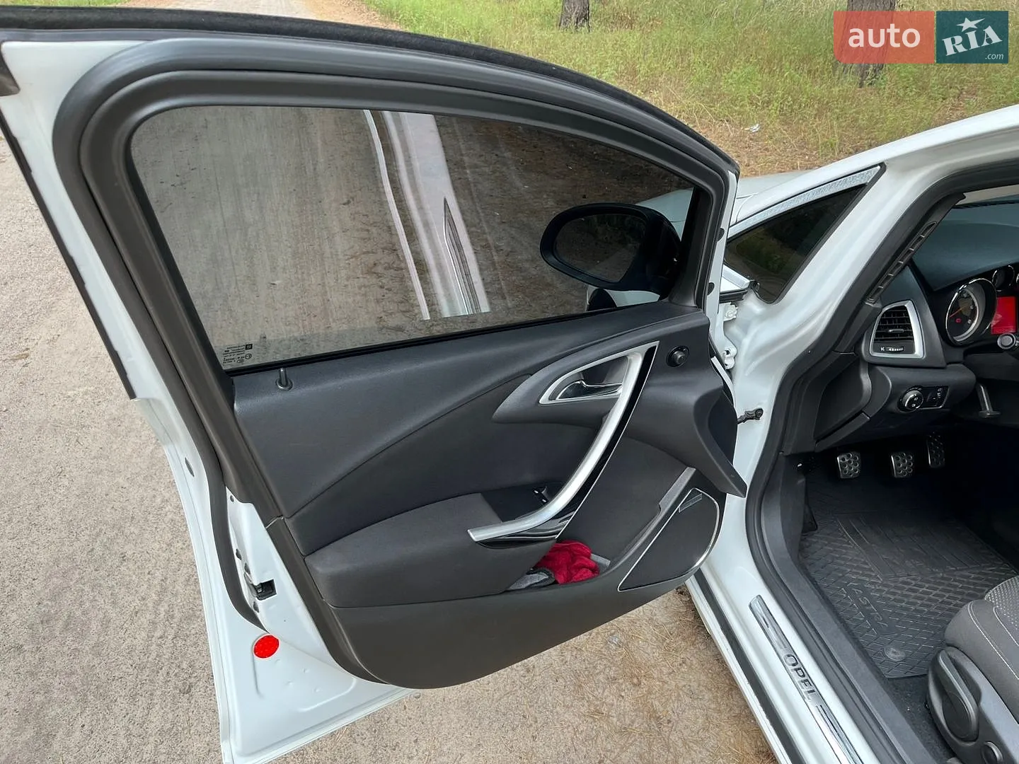 2011 Opel Astra - мініатюра 39