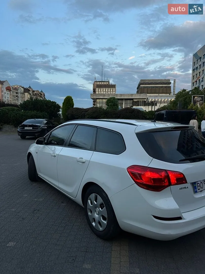 2012 Opel Astra - мініатюра 4