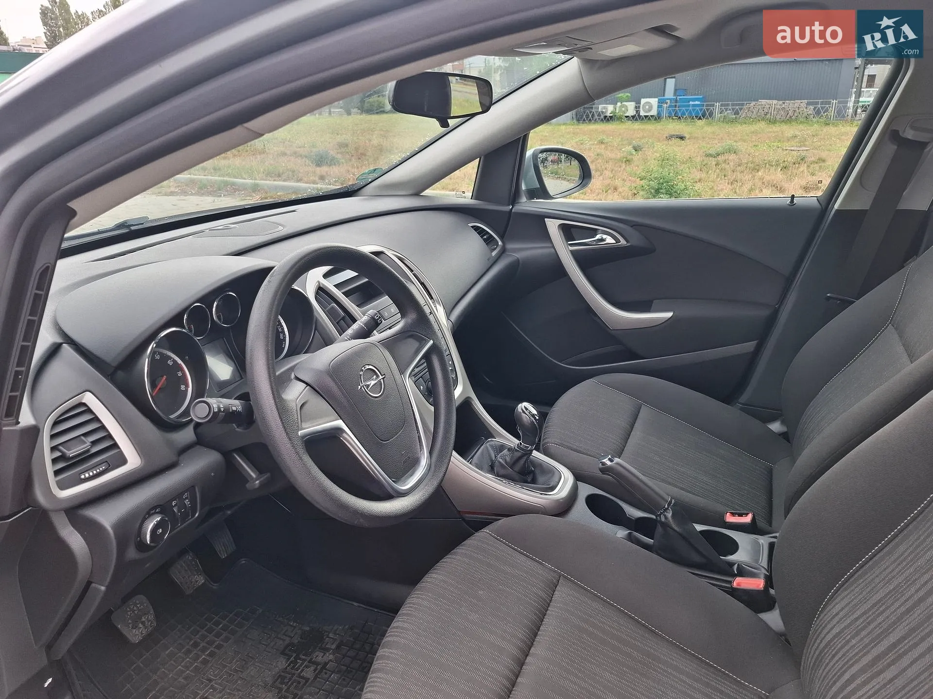 2010 Opel Astra - мініатюра 12