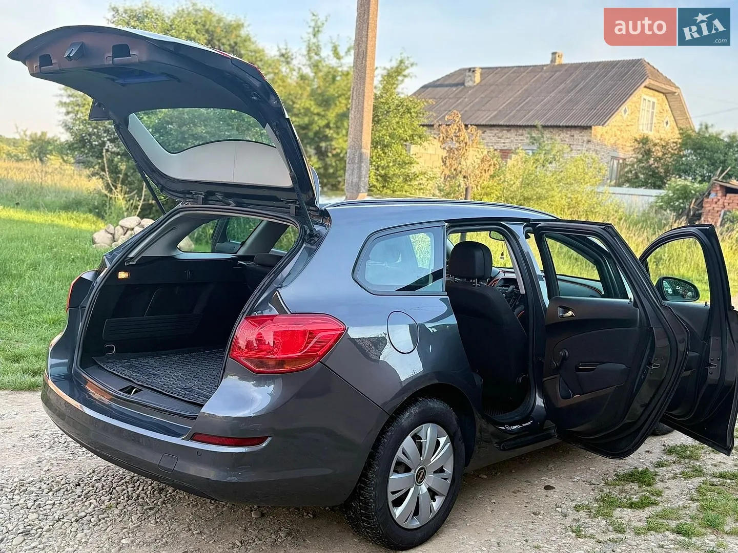 2011 Opel Astra - мініатюра 9